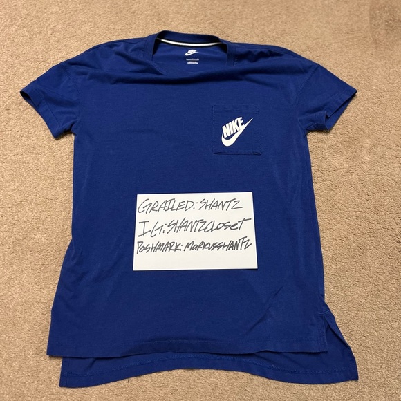 Nike Shirt - Picture 1 of 4